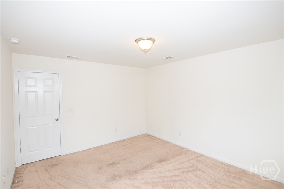 376 Southwilde Way Property Photo 41
