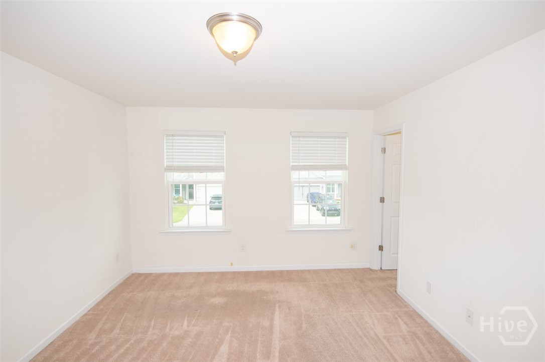 376 Southwilde Way Property Photo 44