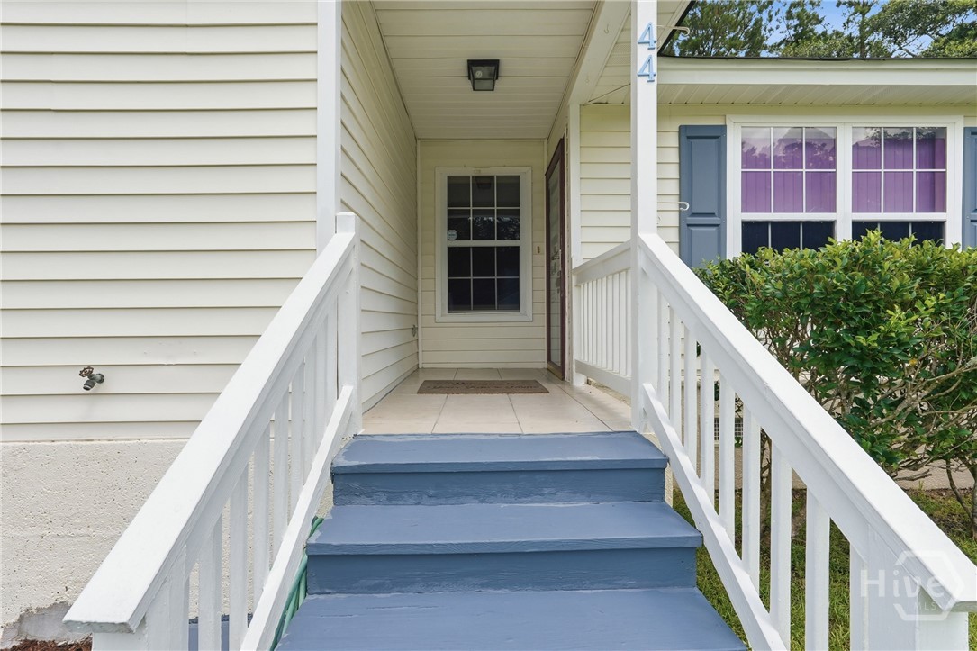 44 Leeward Drive Property Photo 3