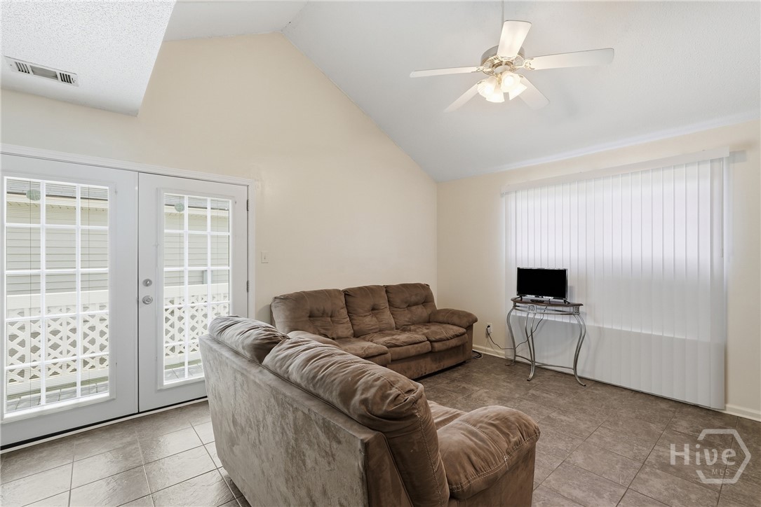 44 Leeward Drive Property Photo 7