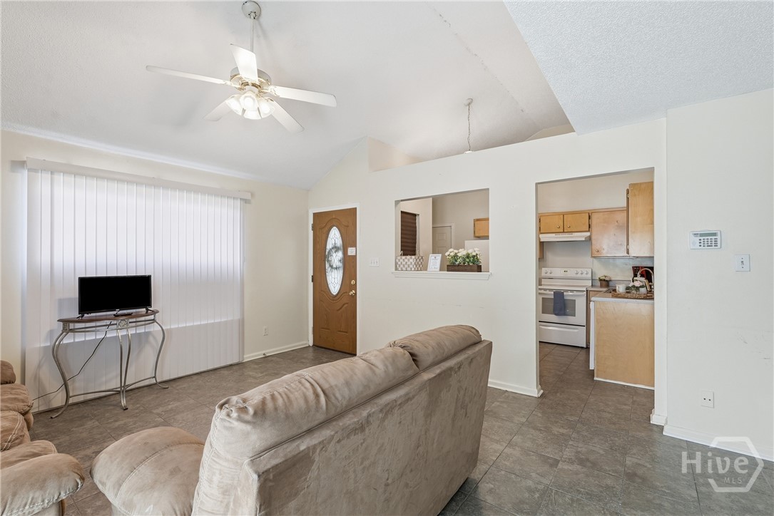44 Leeward Drive Property Photo 8