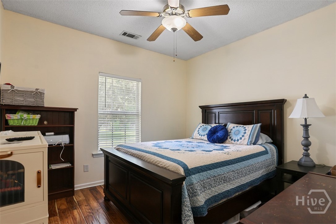 140 Jamestown Drive Property Photo 25