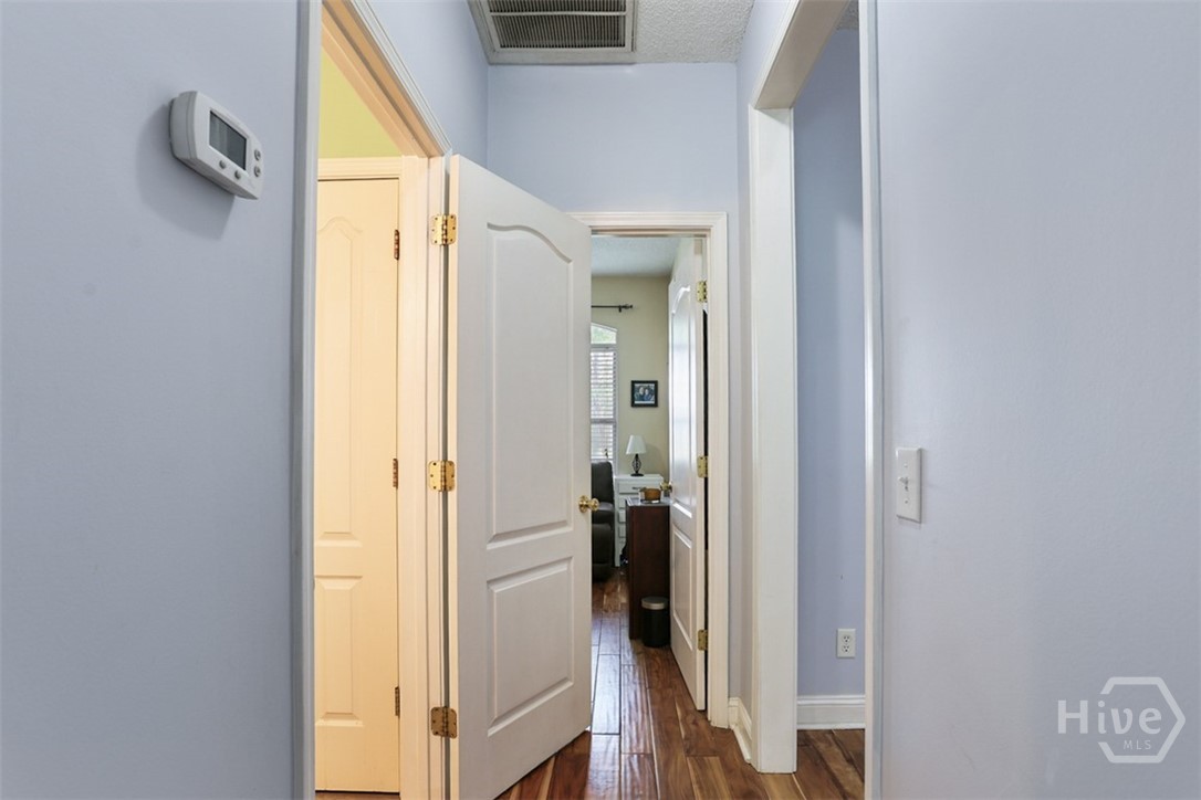 140 Jamestown Drive Property Photo 26