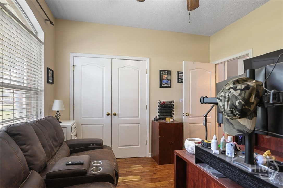 140 Jamestown Drive Property Photo 28