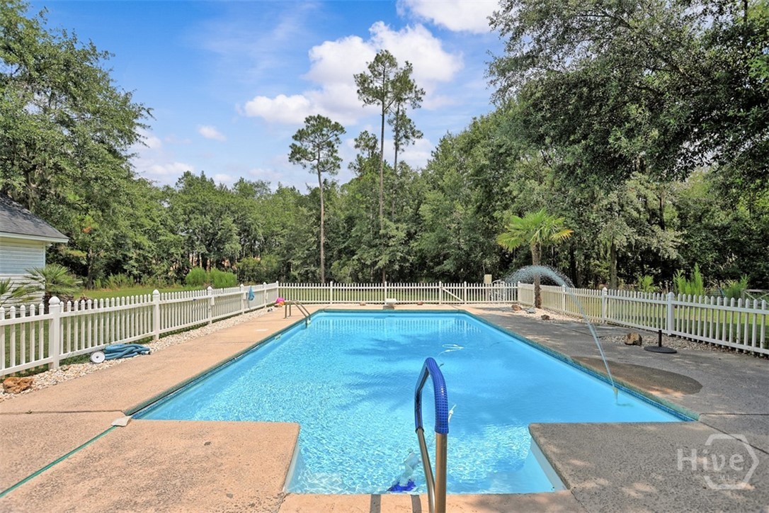 140 Jamestown Drive Property Photo 34
