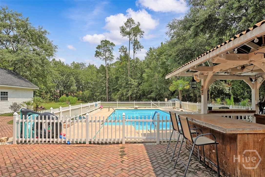 140 Jamestown Drive Property Photo 38