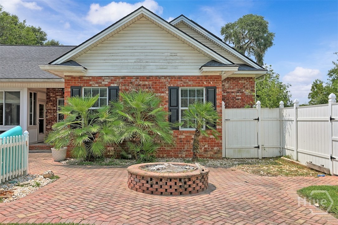 140 Jamestown Drive Property Photo 41