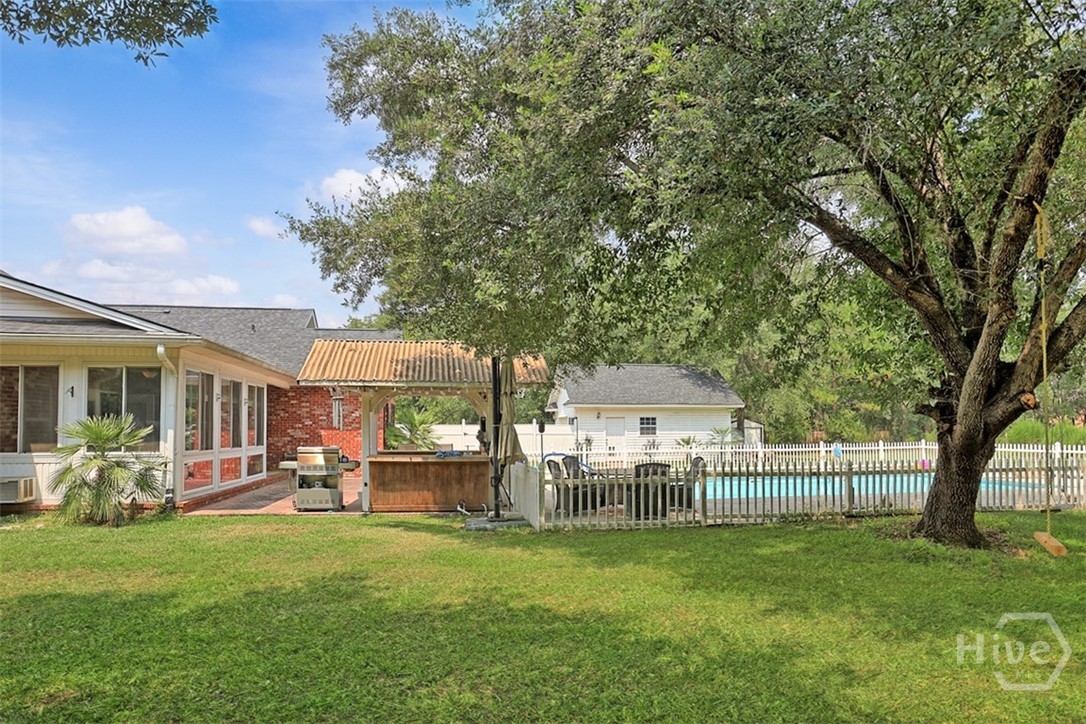 140 Jamestown Drive Property Photo 42