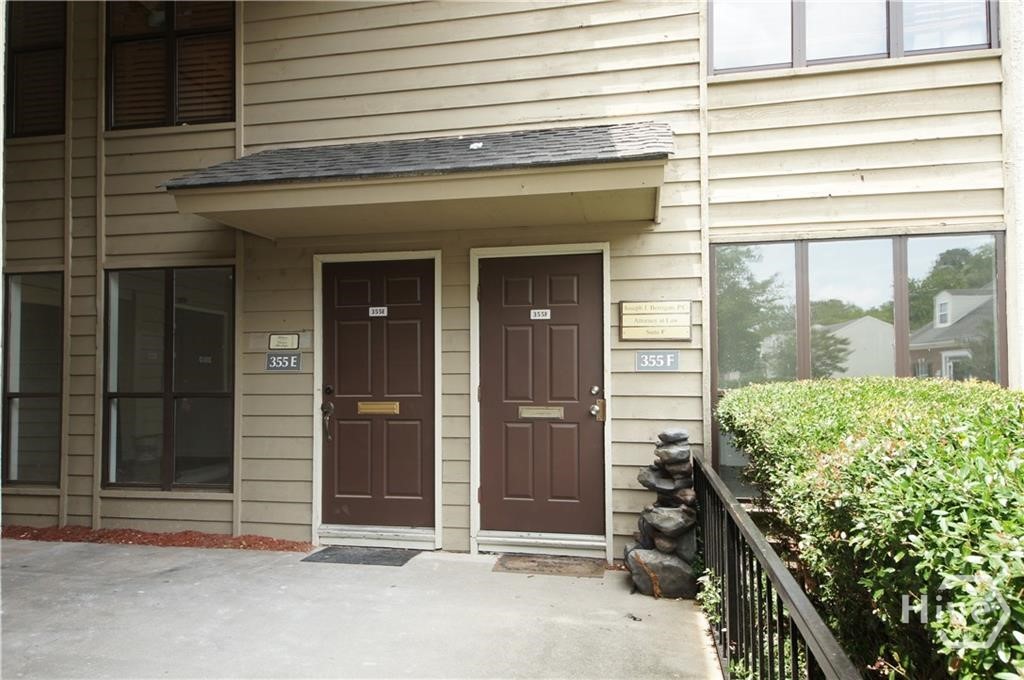 355 Commerce Place E Property Photo 4