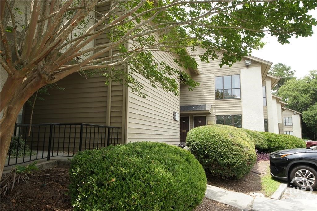 355 Commerce Place E Property Photo 26