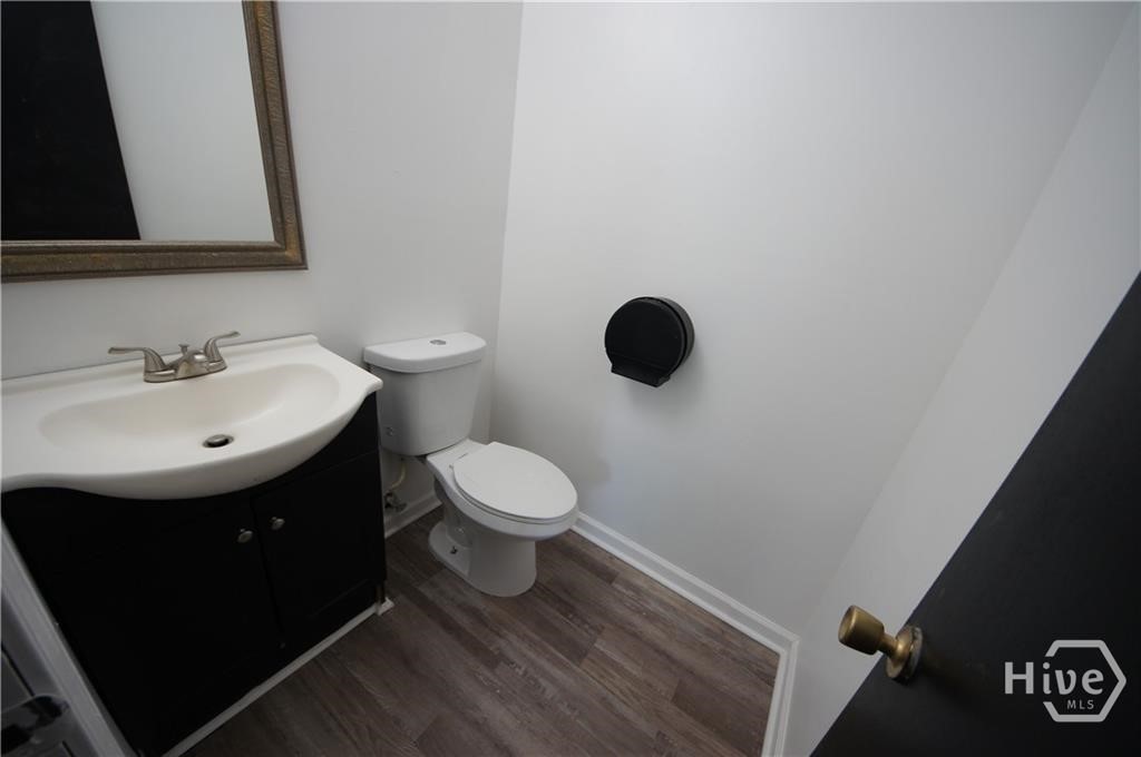 355 Commerce Place E Property Photo 29
