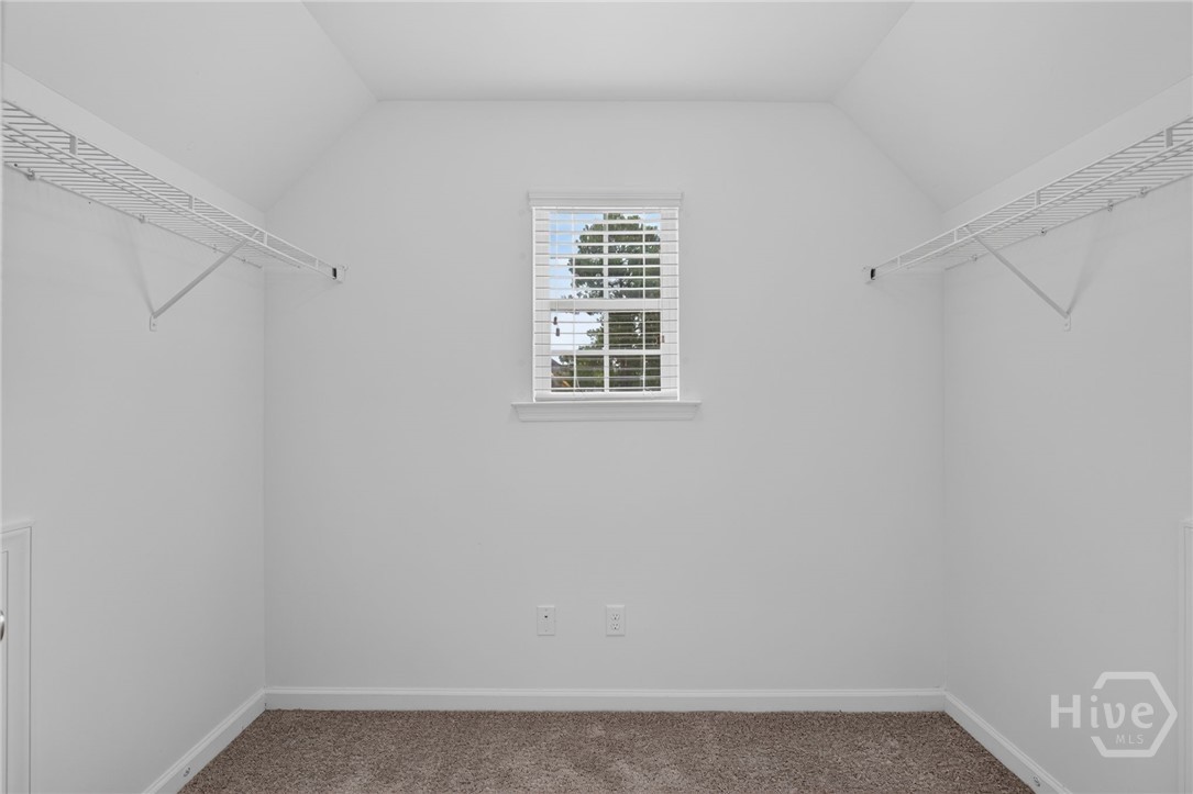 107 Cypress Loop Property Photo 28