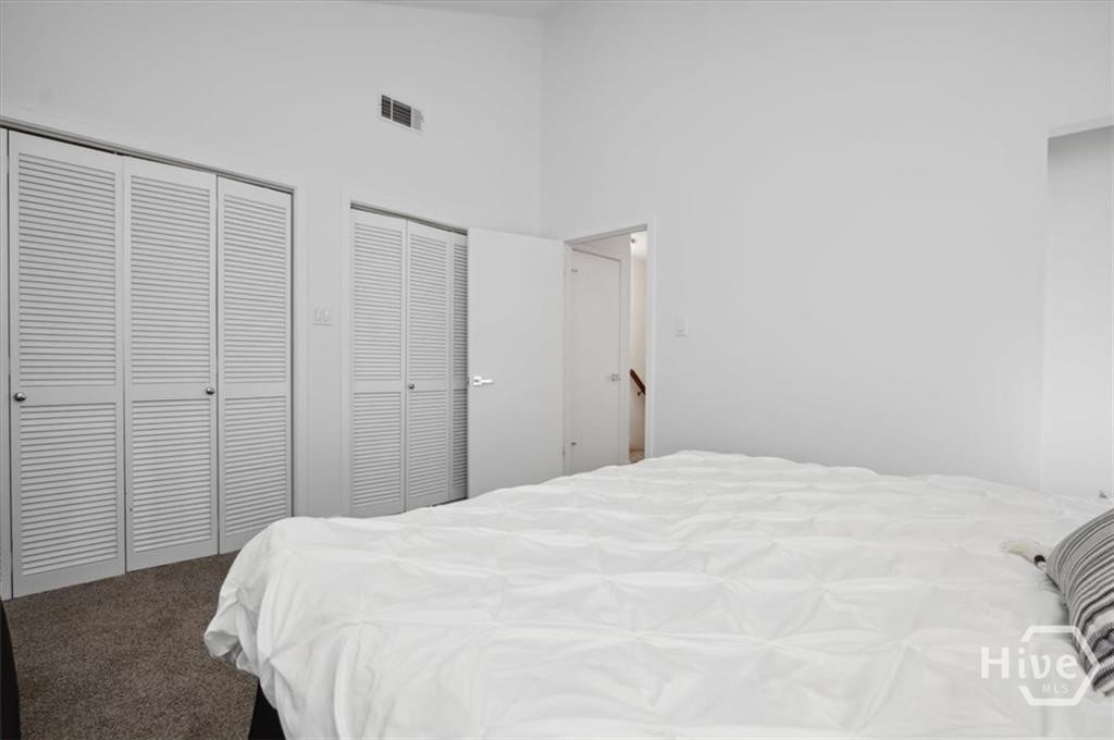 2220 E Victory Drive 6 Property Photo 18