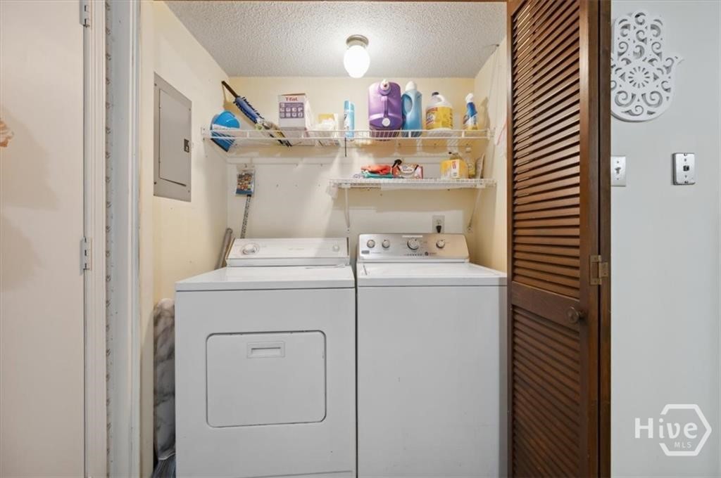 2220 E Victory Drive 6 Property Photo 21