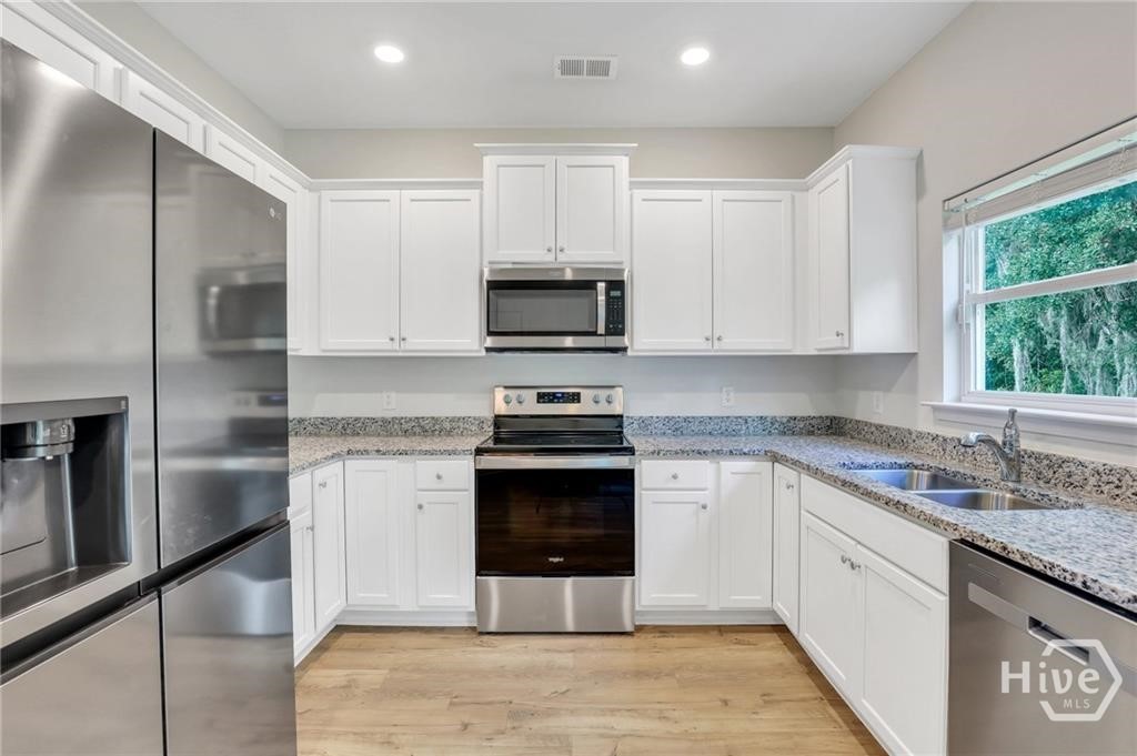 2 Coby Lane Property Photo 12