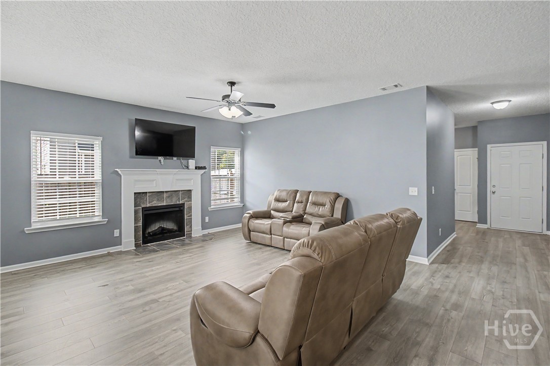 96 Griffin Road Property Photo 3