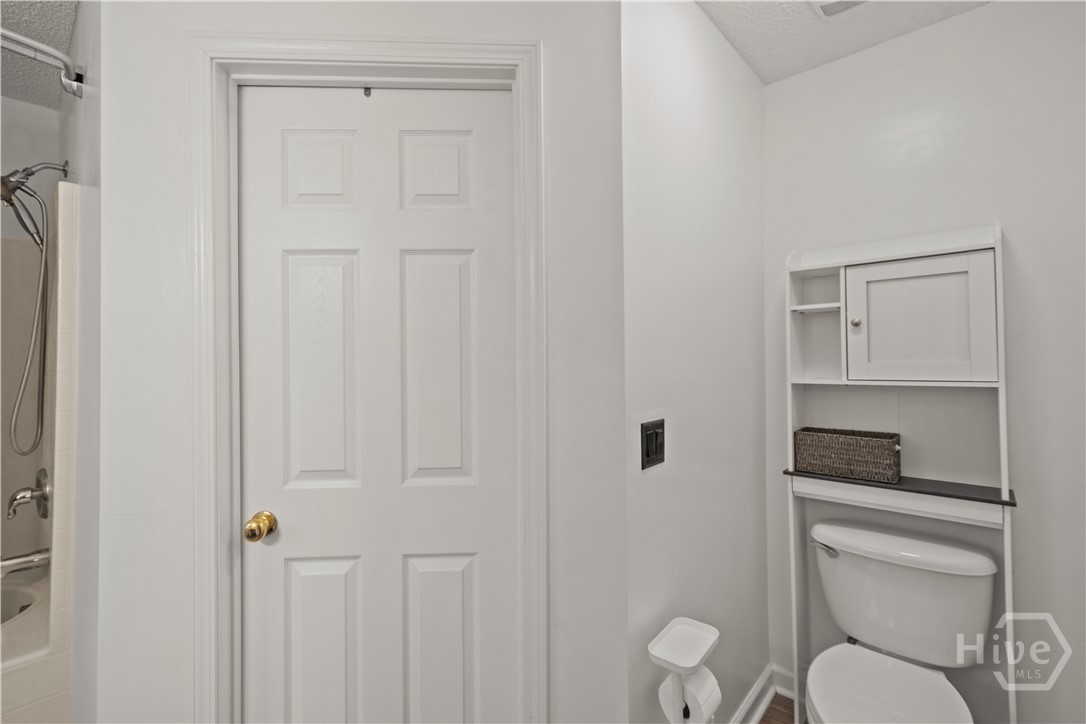 8 Rainier Lane Property Photo 19