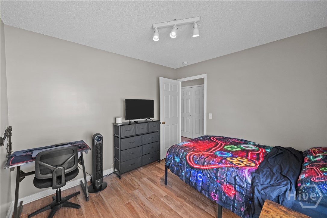 8 Rainier Lane Property Photo 22