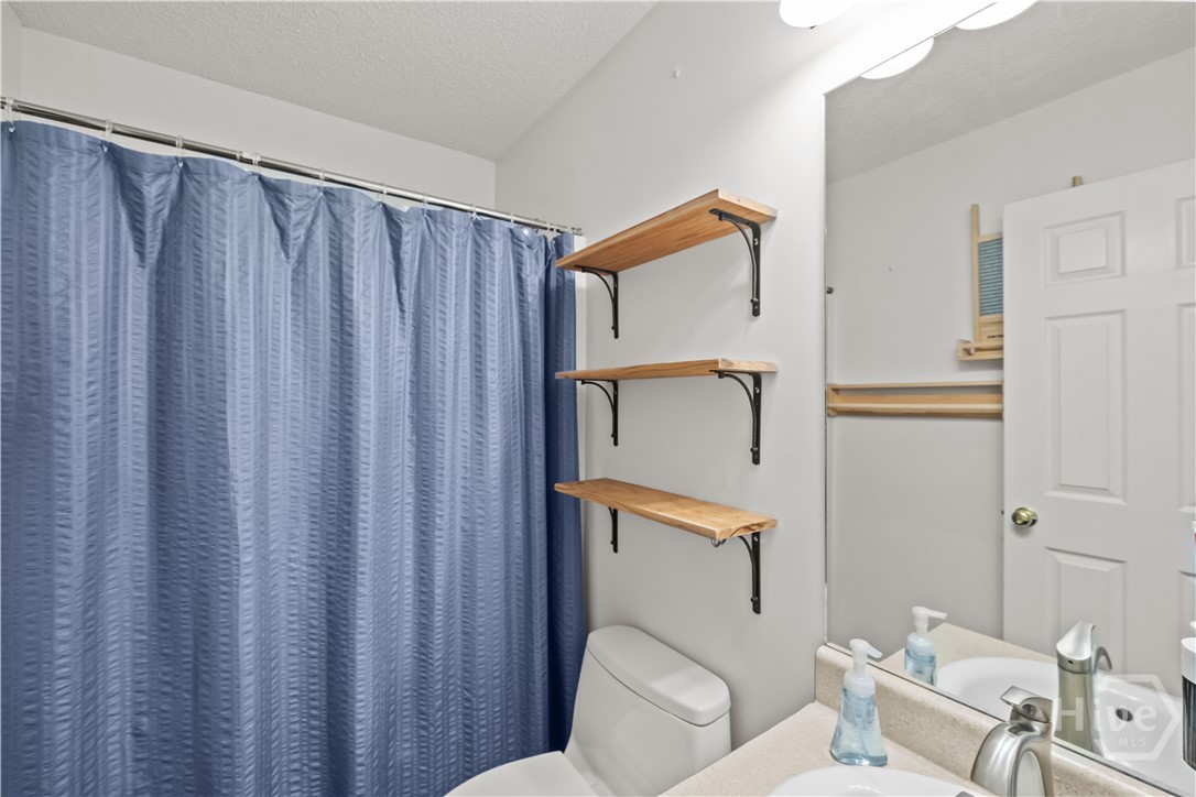 8 Rainier Lane Property Photo 27