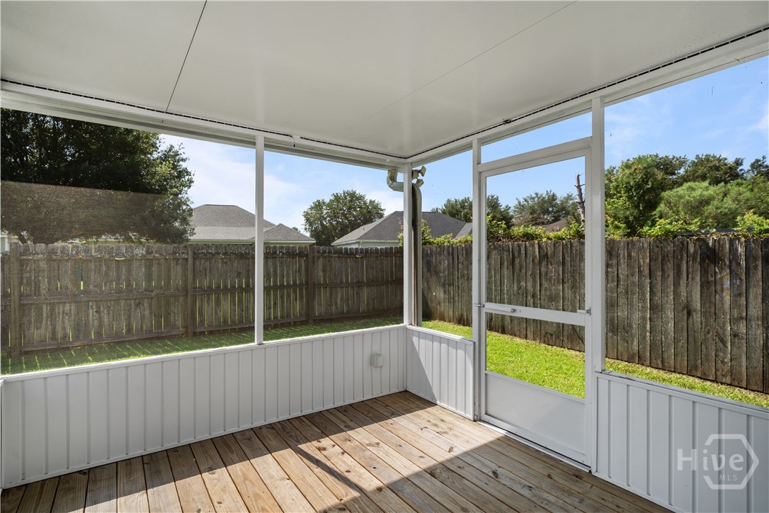 8 Rainier Lane Property Photo 28
