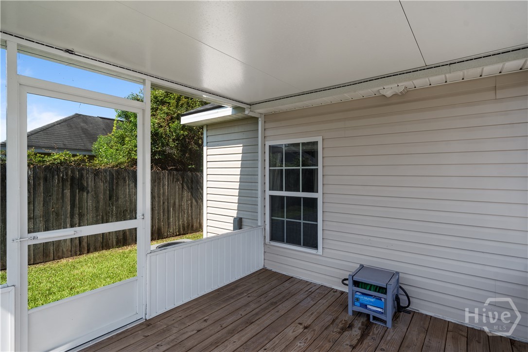 8 Rainier Lane Property Photo 31