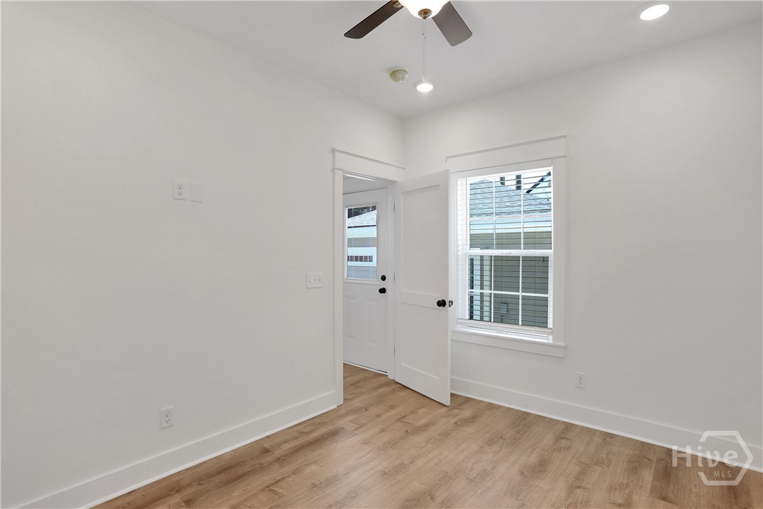 615 E 38th Street Property Photo 17