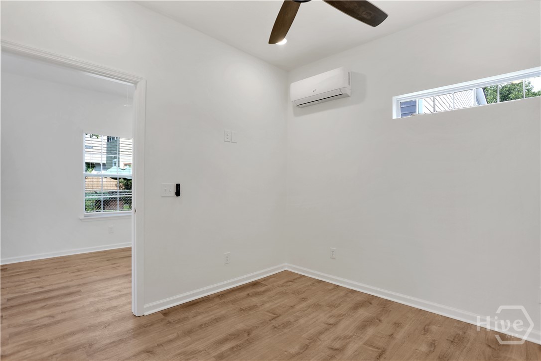 615 E 38th Street Property Photo 43