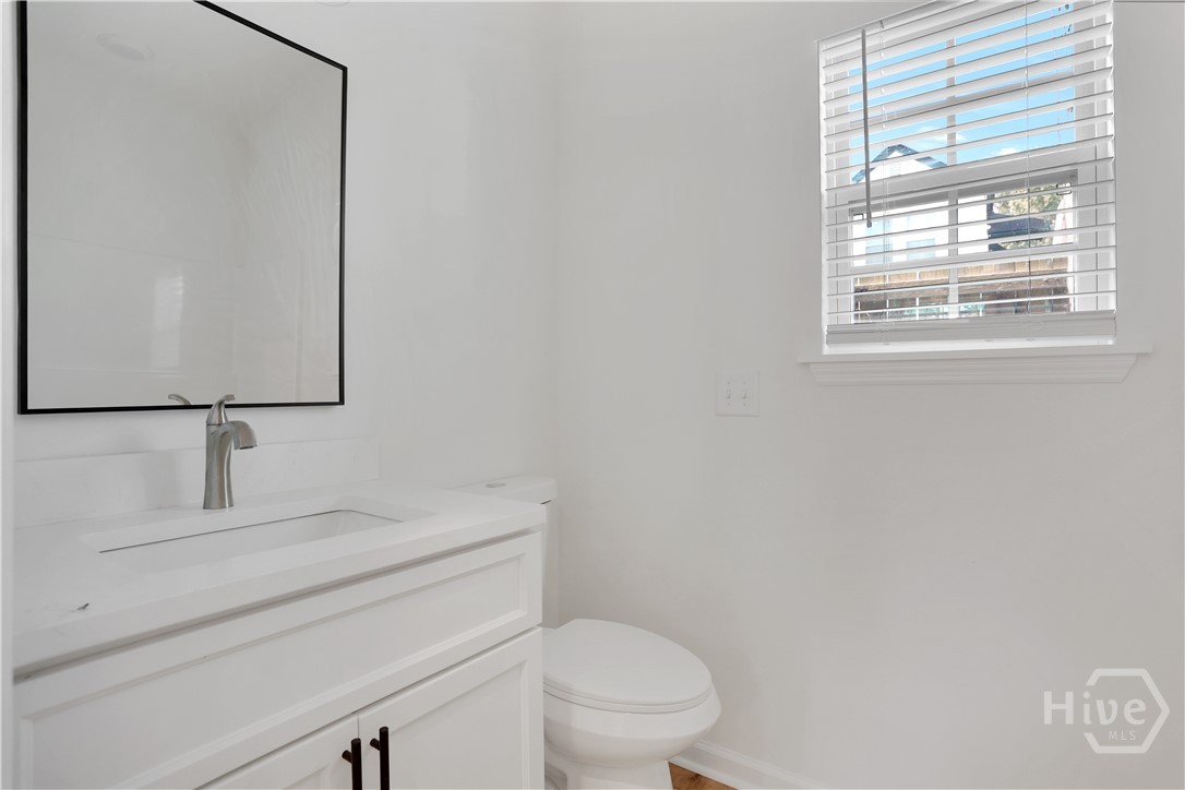 615 E 38th Street Property Photo 46