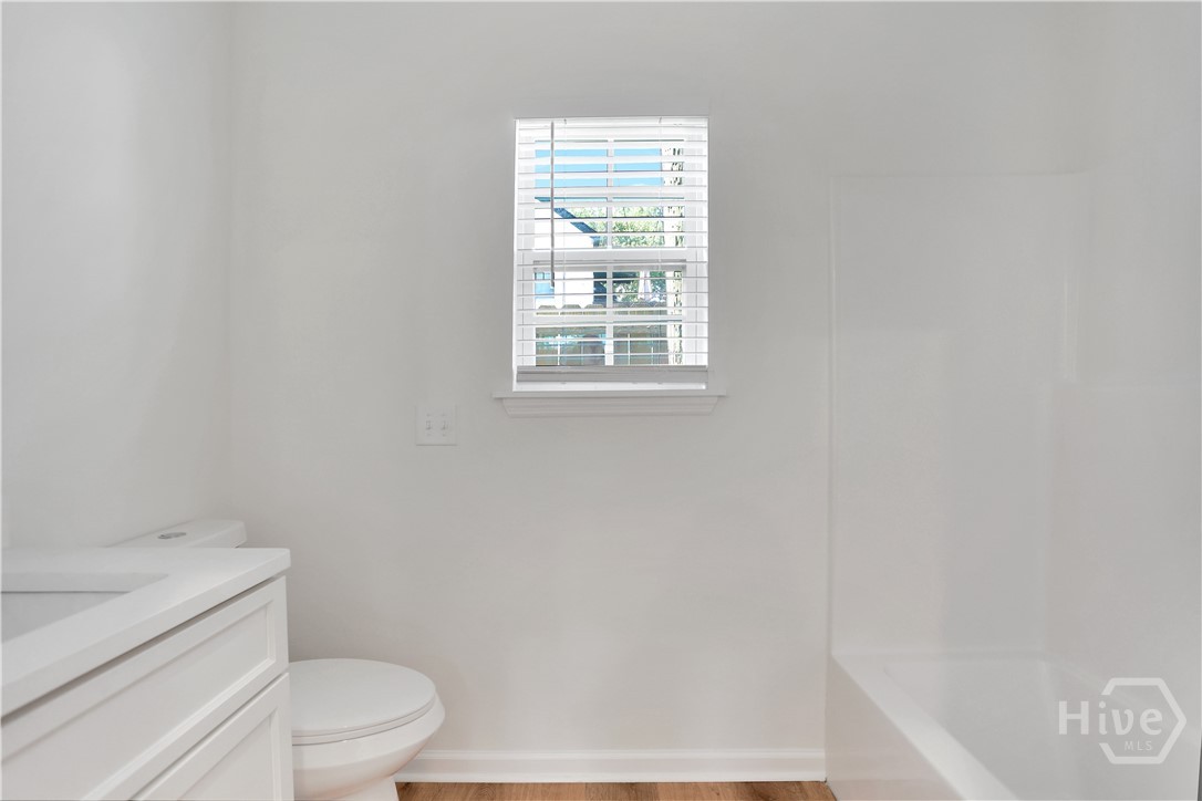 615 E 38th Street Property Photo 47