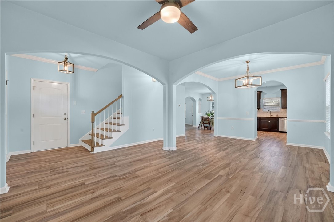 407 Sunbury Drive Property Photo 3