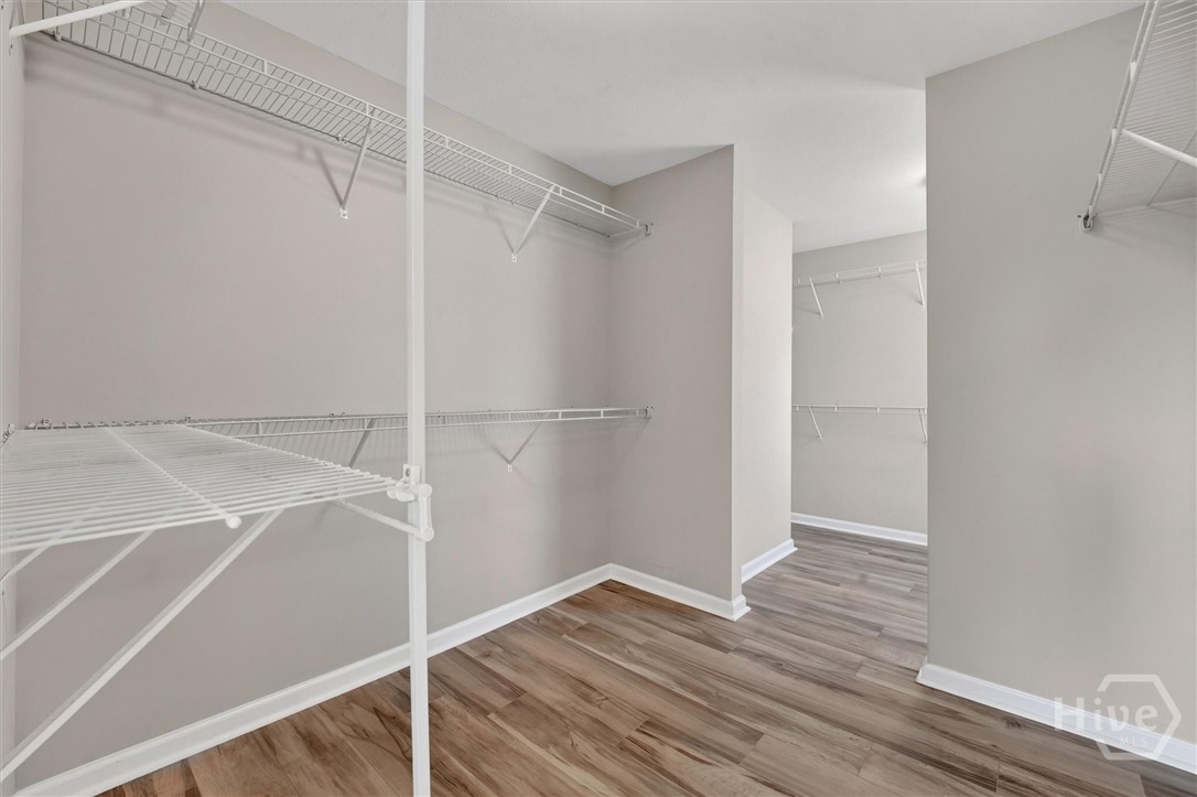 407 Sunbury Drive Property Photo 30