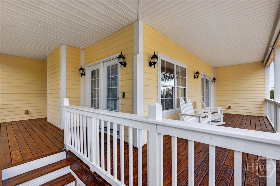 2 River Oak Lane Property Photo 2