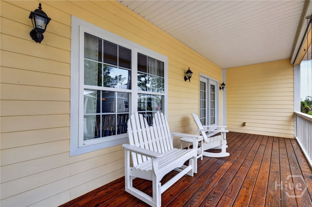 2 River Oak Lane Property Photo 3