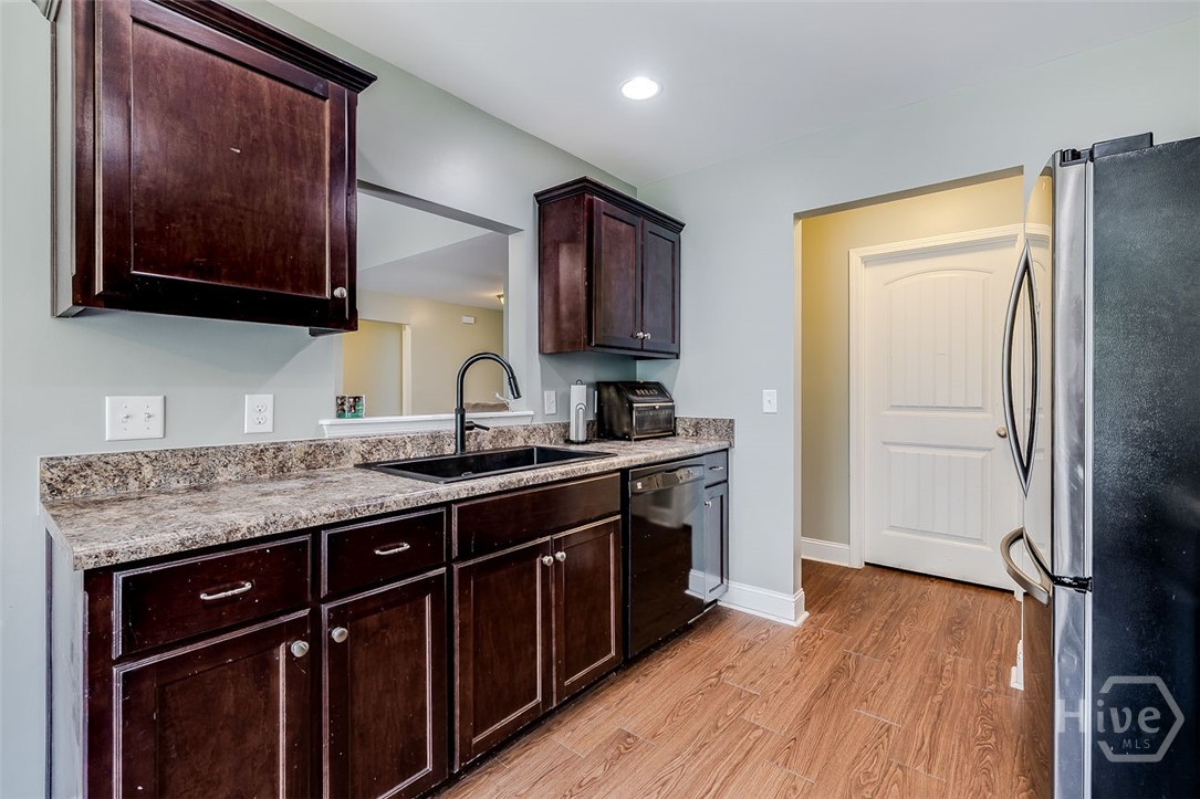 490 Abigail Circle Property Photo 14