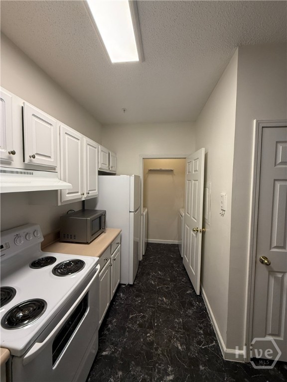9201 Walden Park Drive Property Photo 6