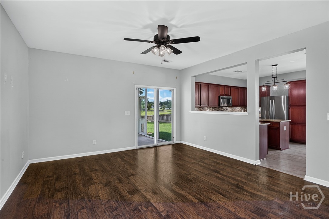 95 Hamilton Grove Drive Property Photo 4