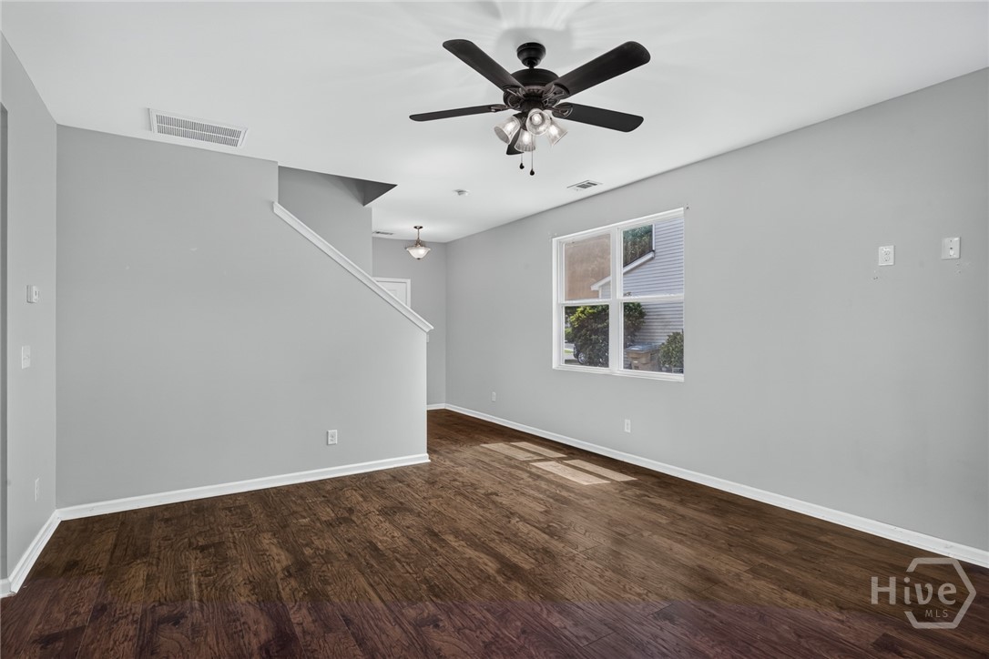 95 Hamilton Grove Drive Property Photo 7