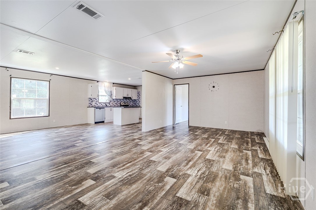 5599 Savannah Highway Property Photo 6