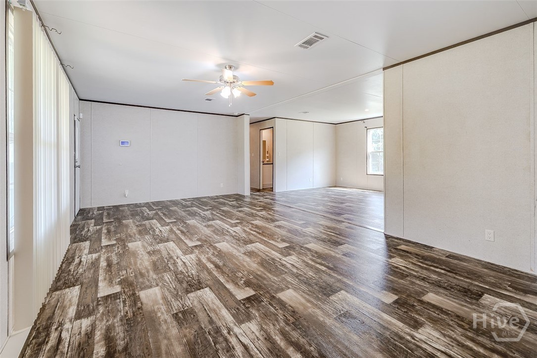 5599 Savannah Highway Property Photo 8