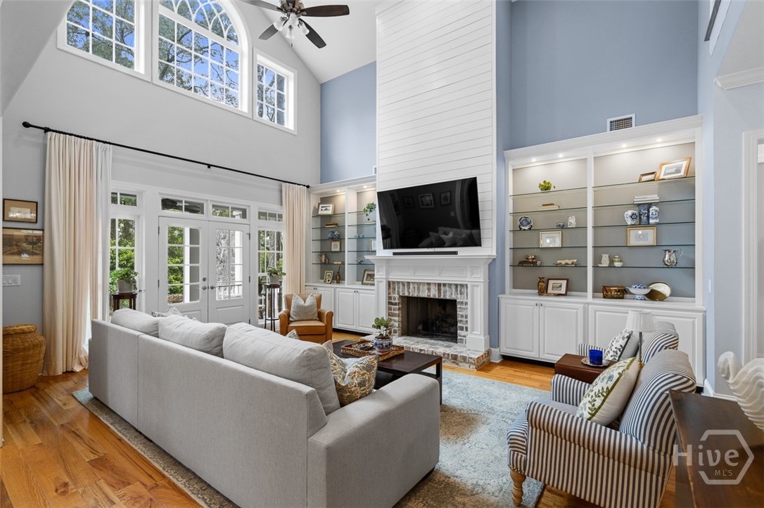 2 Lightenstone Court Property Photo 12