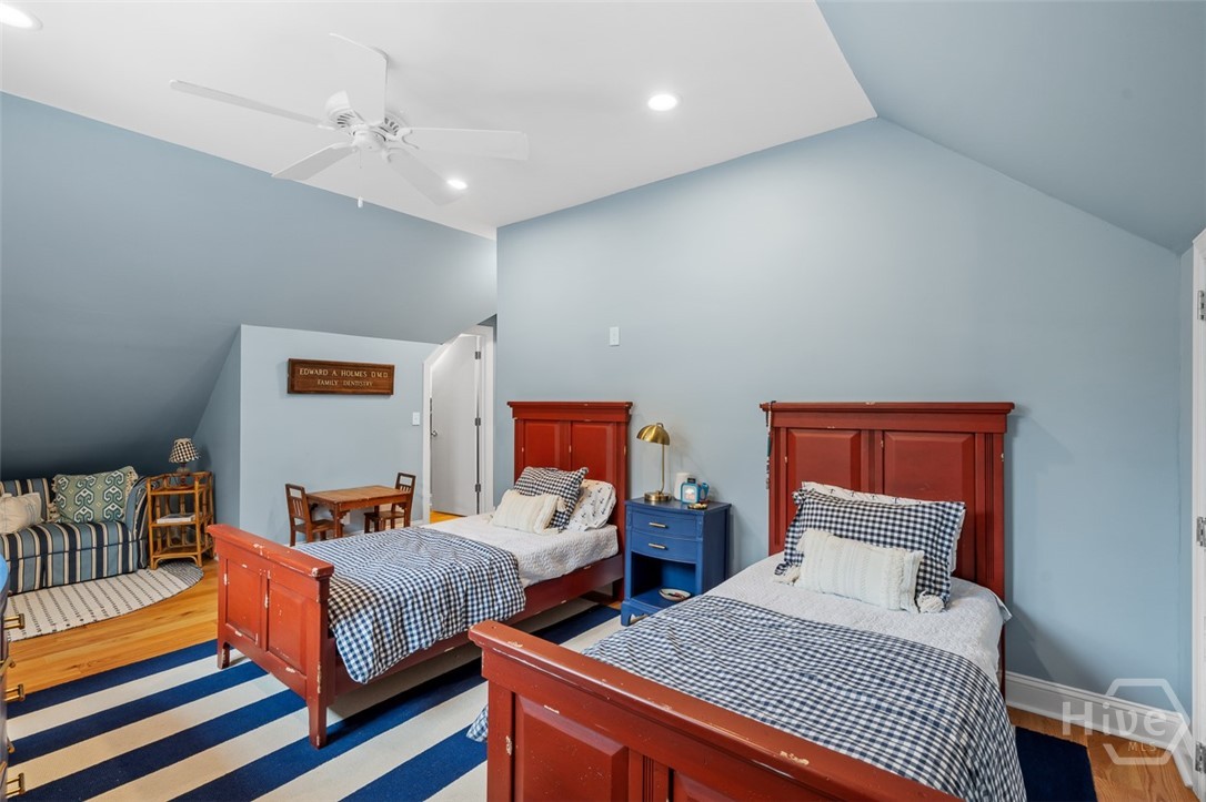 2 Lightenstone Court Property Photo 25