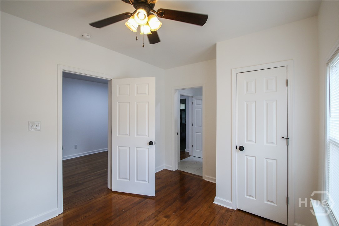 1904 E 51 Street Property Photo 2