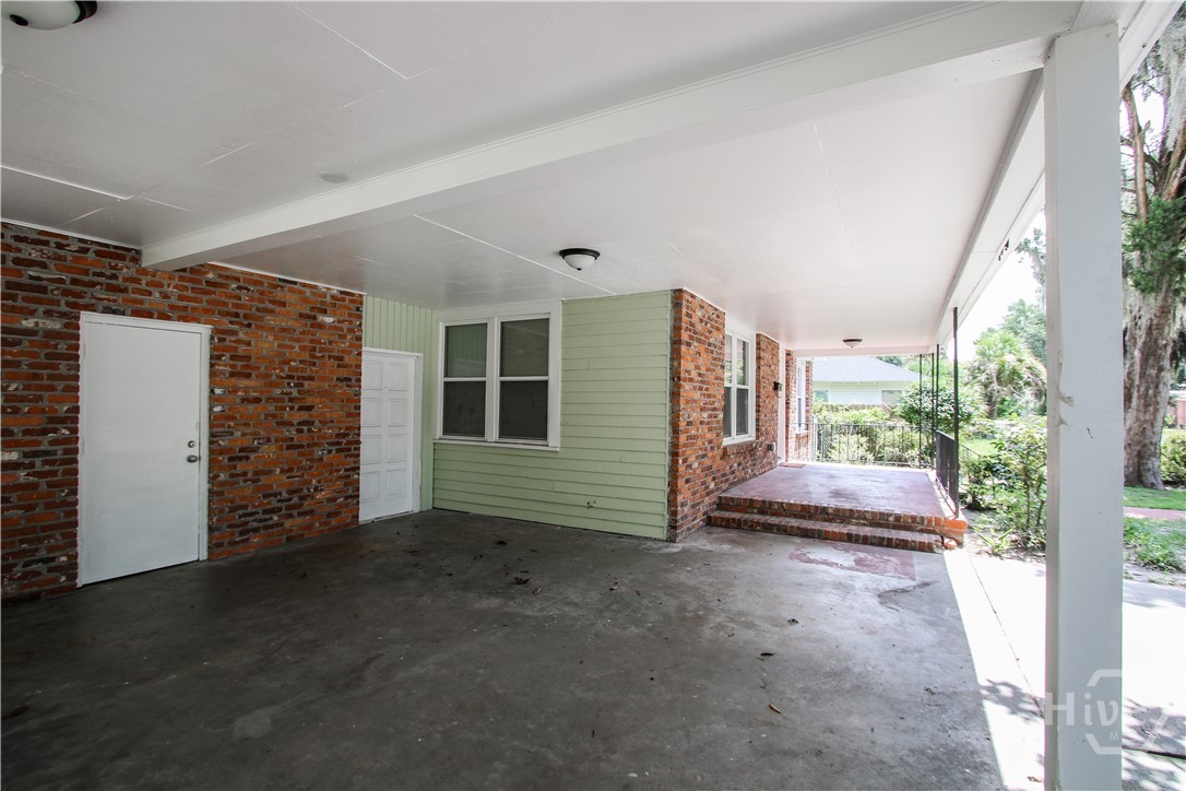 1904 E 51 Street Property Photo 32