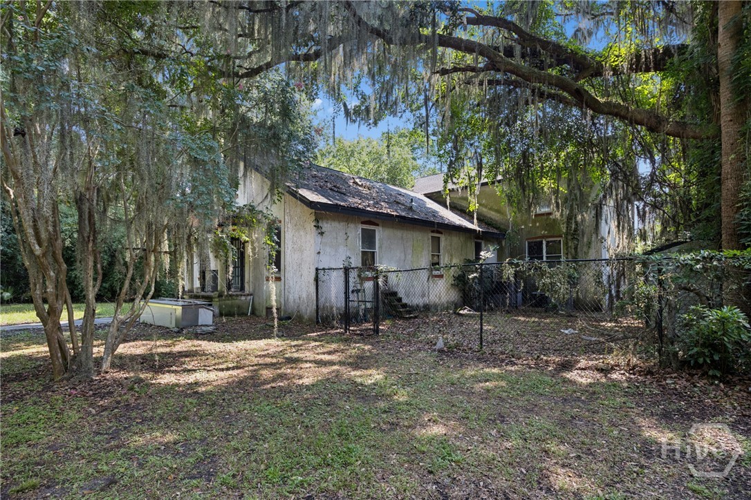 8829 Ferguson Avenue Property Photo 7