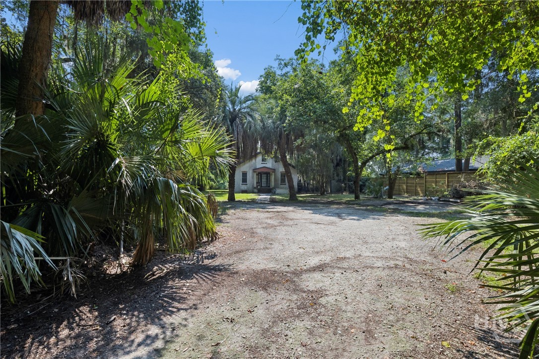 8829 Ferguson Avenue Property Photo 9
