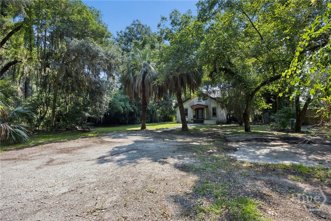 8829 Ferguson Avenue Property Photo 10