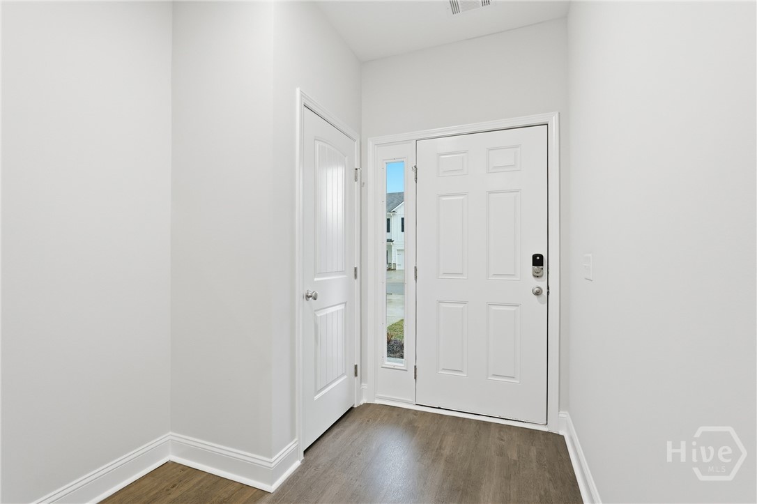 102 Hinesley Way Property Photo 3