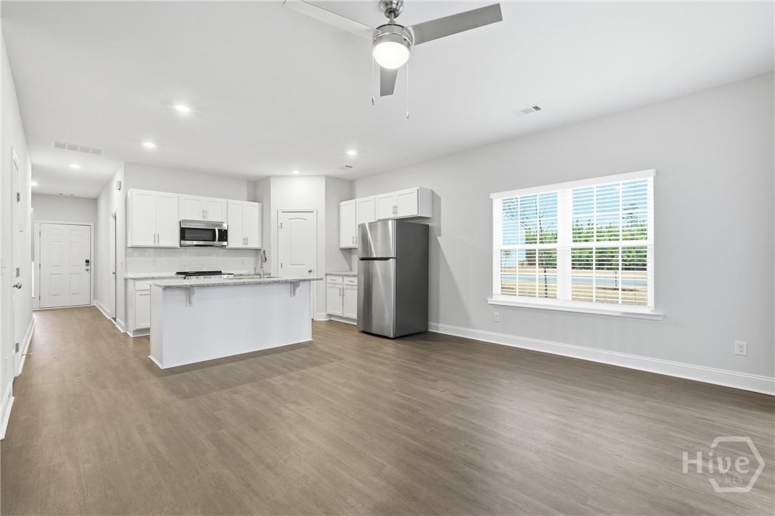 102 Hinesley Way Property Photo 4