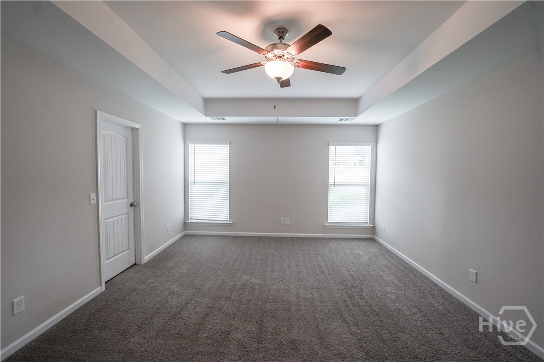 66 Swallow Tail Circle Property Photo 11