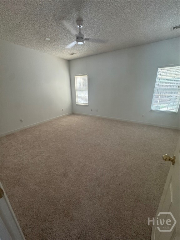 5 Kingslan Court Property Photo 8